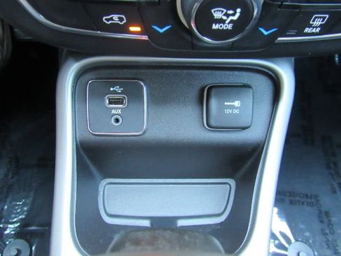 Used 2018 Jeep Compass Latitude w/ Popular Equipment Group image 44