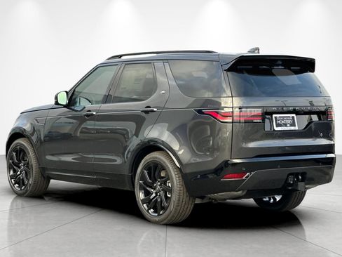 New 2025 Land Rover Discovery Dynamic SE image 4