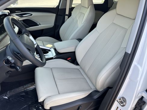 Certified 2025 Audi Q5 Premium Plus w/ Premium Plus AWD/4WD image 21