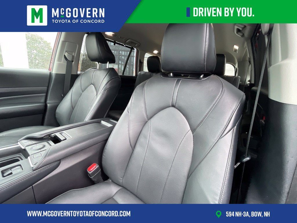 Used 2024 Toyota Grand Highlander AWD Hybrid image 11