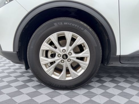 Used 2025 Ford Escape Active FWD image 13