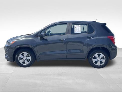 Used 2019 Chevrolet Trax LS FWD image 7