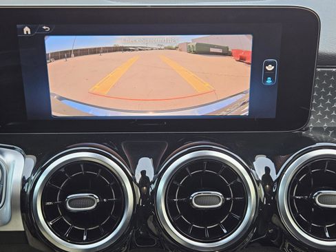 Certified 2026 Mercedes-Benz GLB 250 image 9