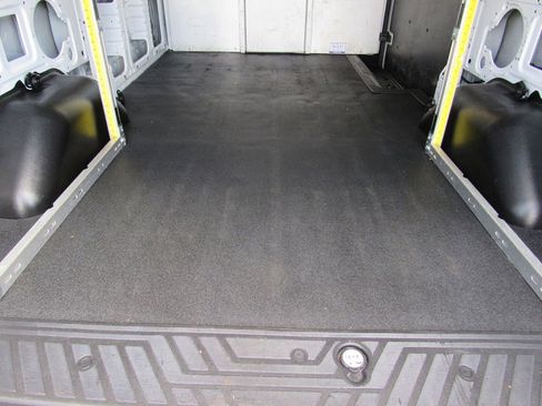 Used 2020 Ford Transit 150 Low Roof RWD image 20