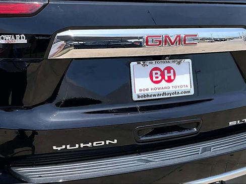 Used 2023 GMC Yukon XL SLT AWD/4WD image 31