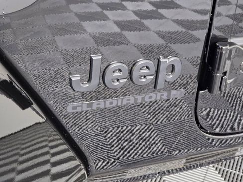 New 2026 Jeep Gladiator Sport image 12