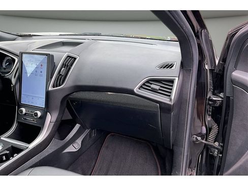 Used 2021 Ford Edge ST-Line w/ Class II Trailer Tow Package AWD/4WD image 44