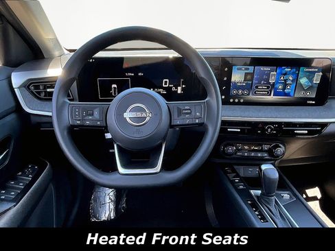 Used 2026 Nissan Kicks SV w/ SV Premium Package FWD image 8