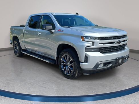 Used 2020 Chevrolet Silverado 1500 RST AWD/4WD image 3