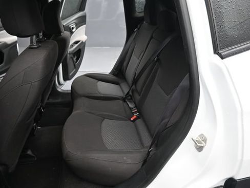 Used 2023 Jeep Compass Sport AWD/4WD image 11