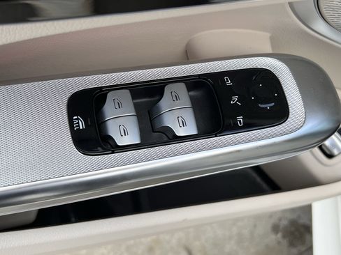 Certified 2024 Mercedes-Benz CLE 300 4MATIC Cabriolet image 15