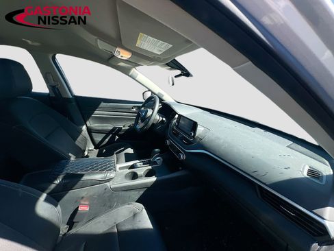 Used 2022 Nissan Altima 2.5 S image 34