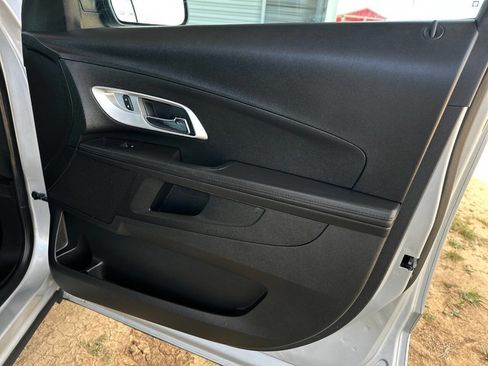 Used 2016 Chevrolet Equinox LT w/ Convenience Package image 21