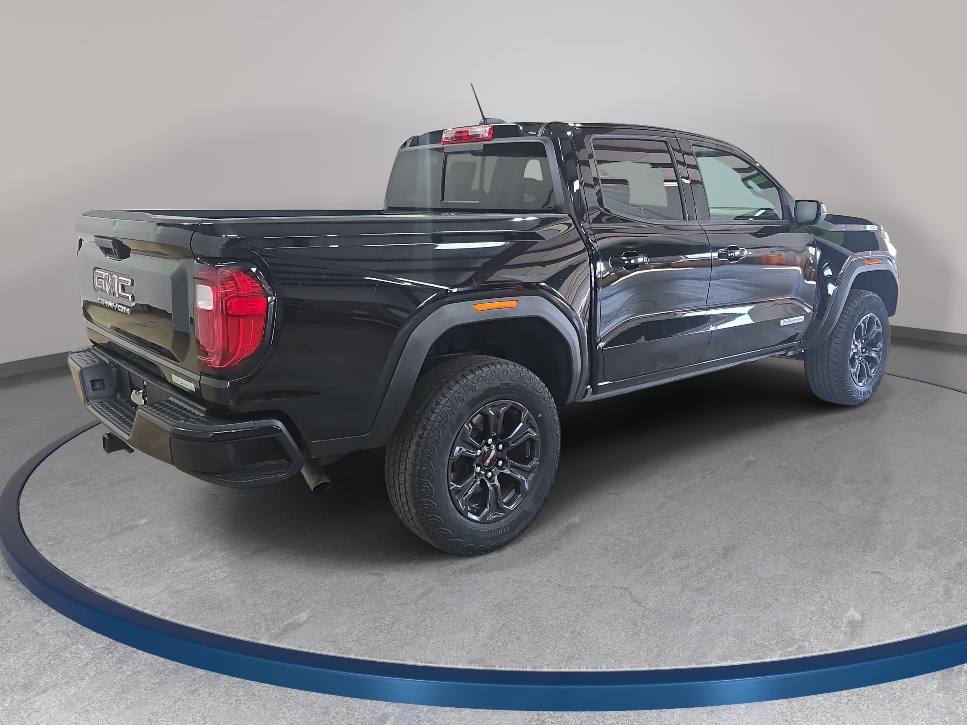 Used 2024 GMC Canyon Elevation w/ Convenience Package RWD image 6