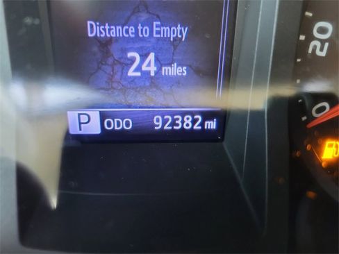 Used 2019 Toyota Tacoma SR image 20