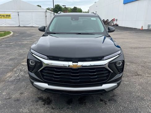 New 2026 Chevrolet TrailBlazer LT w/ LT Cold Weather Package AWD/4WD image 2