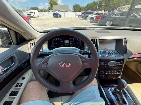 Used 2011 INFINITI G37 x Sedan w/ Premium Pkg image 15