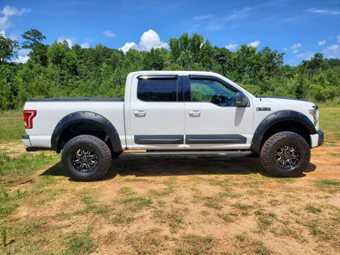 Used 2016 Ford F150 XLT w/ Equipment Group 302A Luxury AWD/4WD image 16