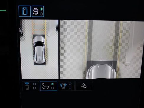 New 2026 GMC Acadia Denali w/ Super Cruise Package AWD/4WD image 55