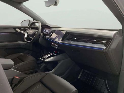 Used 2024 Audi Q4 e-tron Premium Plus w/ Premium Plus image 77