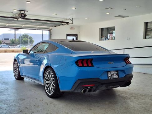 Used 2025 Ford Mustang GT Premium RWD image 19
