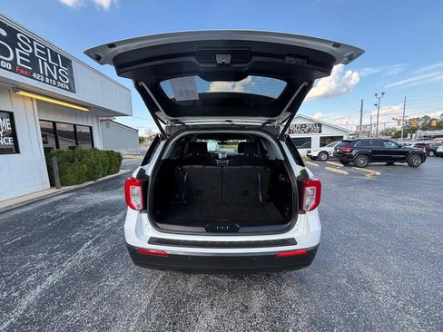 Used 2020 Ford Explorer XLT RWD image 30