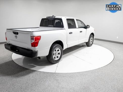 Used 2023 Nissan Titan S image 27