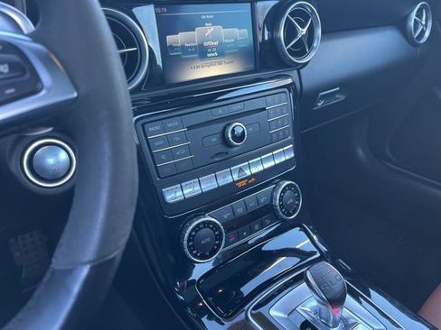 Used 2020 Mercedes-Benz SLC 43 AMG image 26