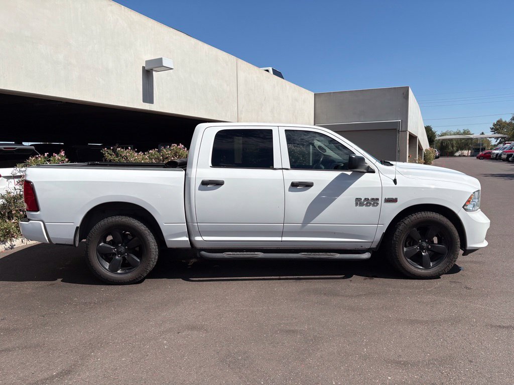 Used 2016 RAM 1500 Express RWD image 4
