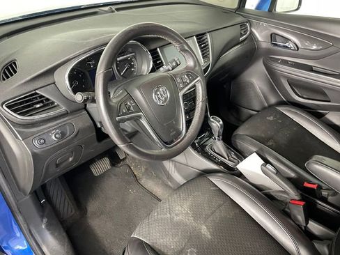 Certified 2018 Buick Encore Preferred FWD image 2
