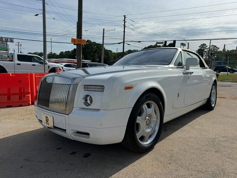 Used 2010 Rolls-Royce Phantom Drophead Coupe RWD image 2