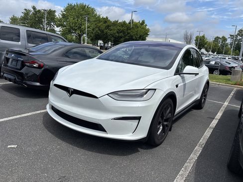 Used 2022 Tesla Model X Plaid AWD/4WD image 11