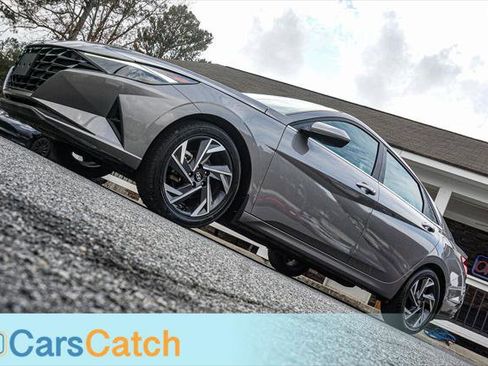 Used 2024 Hyundai Elantra SEL w/ Convenience Package image 4