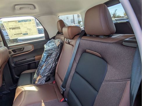 New 2025 Ford Bronco Sport Outer Banks w/ Outer Banks Tech Package+ AWD/4WD image 24