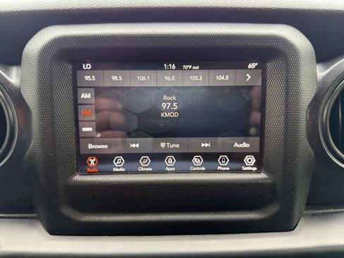 Used 2021 Jeep Wrangler Unlimited Sport AWD/4WD image 12
