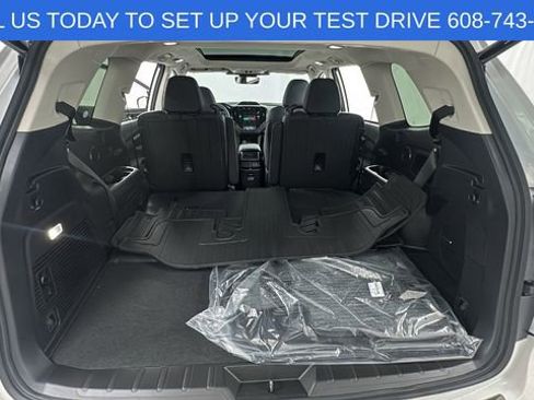 New 2026 Subaru Ascent Limited Bronze image 15