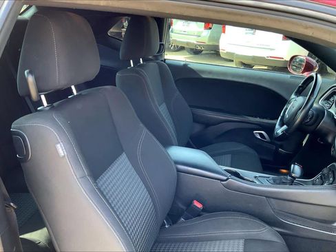 Used 2021 Dodge Challenger SXT w/ Blacktop Package image 9