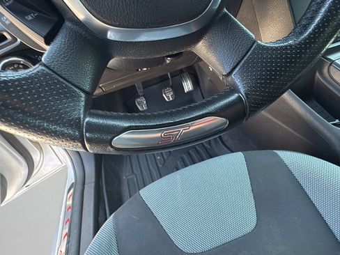 Used 2014 Ford Focus ST FWD image 17