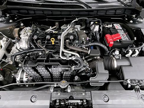 Used 2025 Nissan Altima 2.5 SV image 31