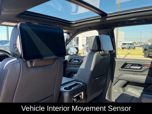 New 2026 GMC Yukon XL Denali w/ Denali Reserve Package image 36