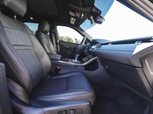 Used 2023 Land Rover Range Rover Evoque SE image 39