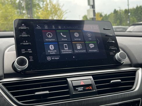 Used 2021 Honda Accord Touring image 24