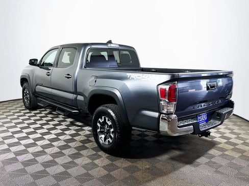 Used 2022 Toyota Tacoma TRD Off-Road AWD/4WD image 5