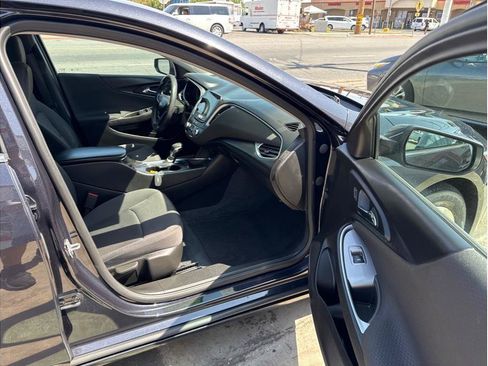 Used 2022 Chevrolet Malibu LS w/ Driver Confidence Package II FWD image 8