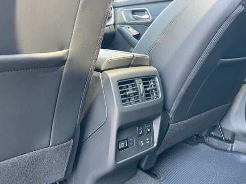 New 2026 Nissan Rogue Platinum AWD/4WD image 25