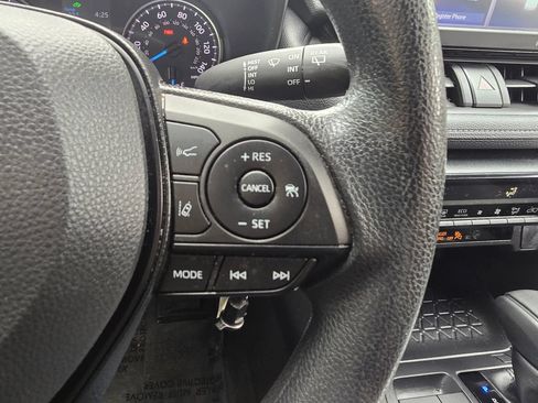 Used 2022 Toyota RAV4 LE AWD/4WD image 21
