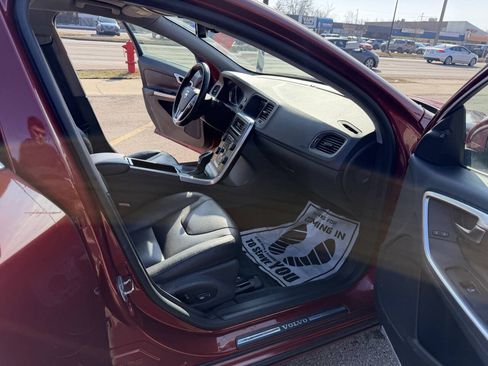 Used 2015 Volvo V60 T5 Premier FWD image 8