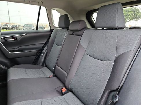 Used 2025 Toyota RAV4 XLE w/ Convenience Package FWD image 20
