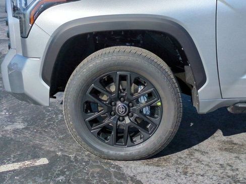 New 2026 Toyota Tundra Limited AWD/4WD image 7