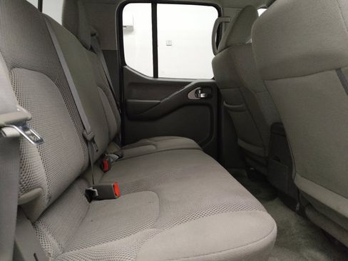 Used 2018 Nissan Frontier SV RWD image 19
